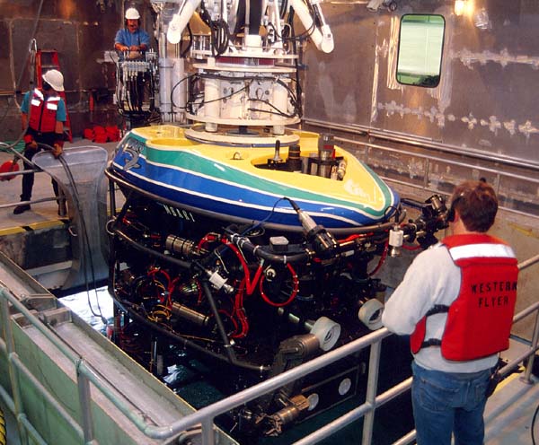 Launching ROV Tiburon on board the R/V Western Flyer.