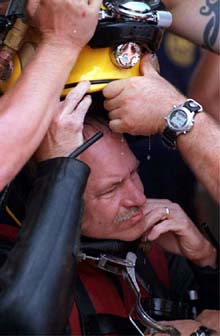 removing diver helmet